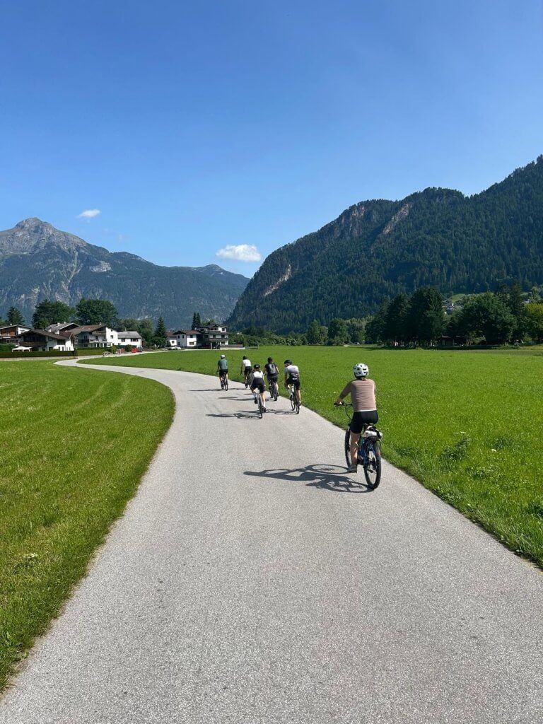 Der KLIXPERT.io Team-Ride 2025 – Zwischen Kundenbesuch und Teamkultur