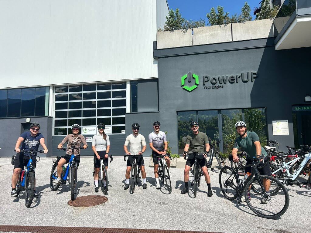 Besuch bei PowerUP in Stans – KLIXPERT.io Team-Ride 2025