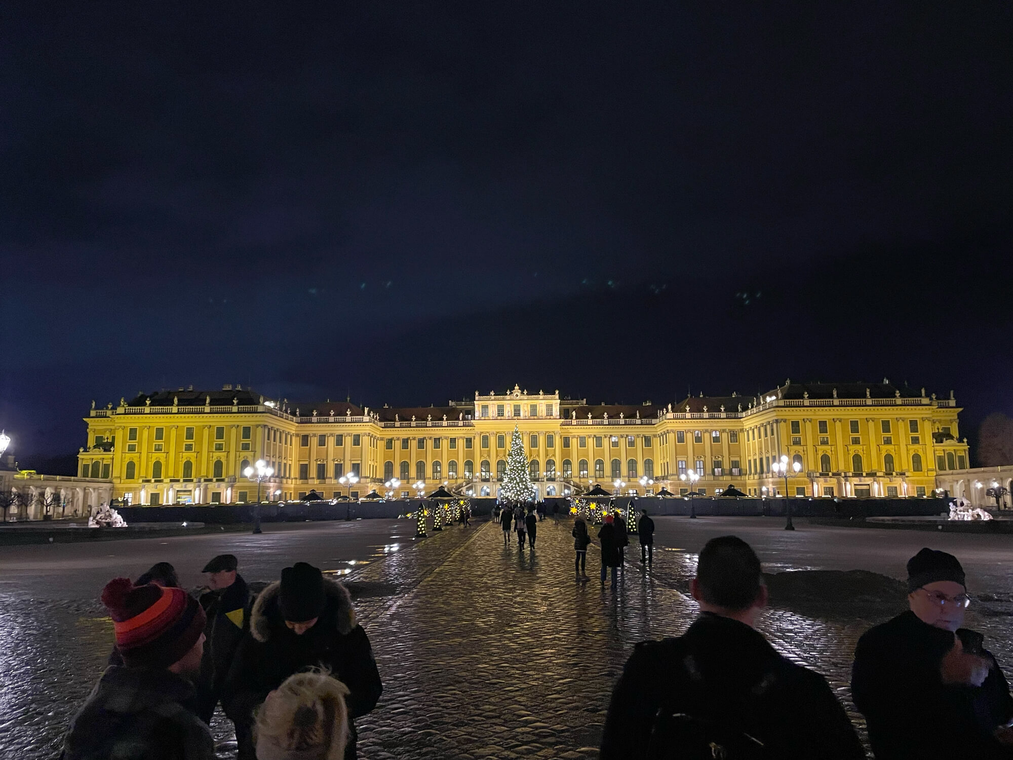 Unsere KLIXPERT.io Weihnachtsfeier 2023 in Wien - Christkindlmarkt Schloss Schönbrunn
